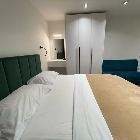 Le Petite - Enjoy Travel * Tirana