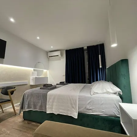 Le Petite - Enjoy Travel Tirana