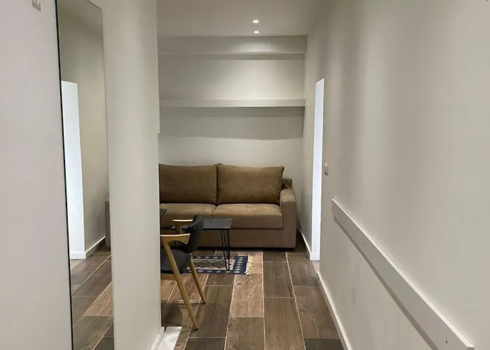 Le Petite - Enjoy Travel 地拉那