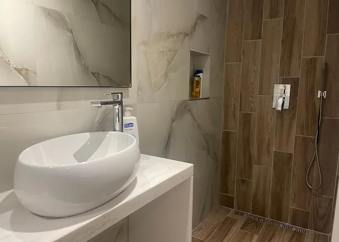 Le Petite - Enjoy Travel Apartment Tirana